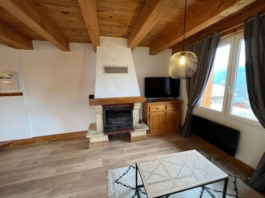 Appart Duplex Chalet Plein Sud Feissons-sur-Salins Exterior photo